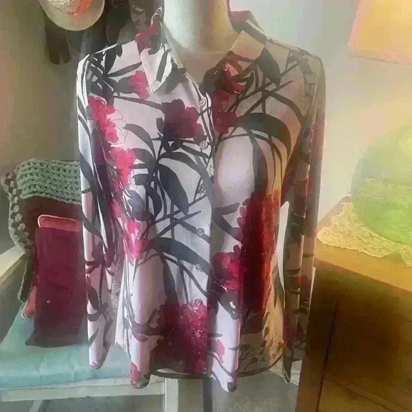 Tommy Hilfiger Blouse - Picture 1 of 3